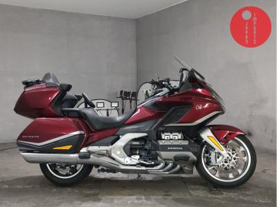 Honda GL1800 TOUR DCT