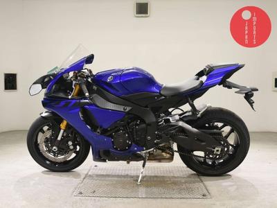 Yamaha YZF-R1