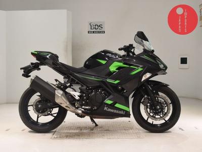 Kawasaki NINJA400-2