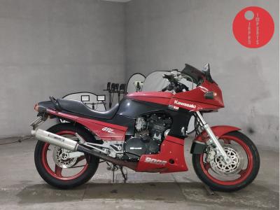Kawasaki GPZ900R