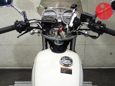 Yamaha SR400-1