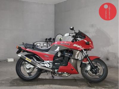 Kawasaki GPZ900R