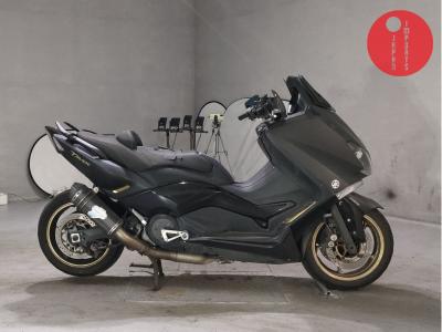 Yamaha T-MAX530