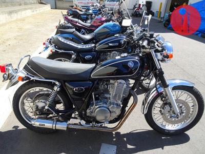 Yamaha SR400-1