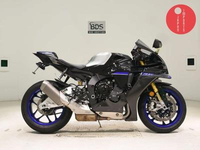 Yamaha YZF-R1M
