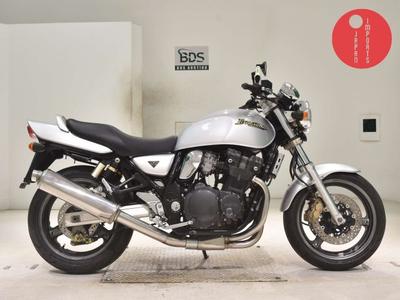 Suzuki INAZUMA 400