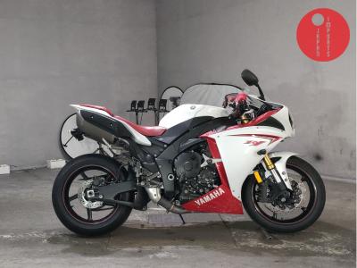 Yamaha YZF-R1