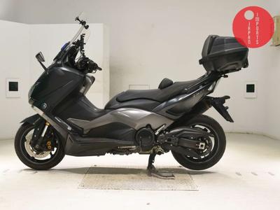 Yamaha T-MAX530-2