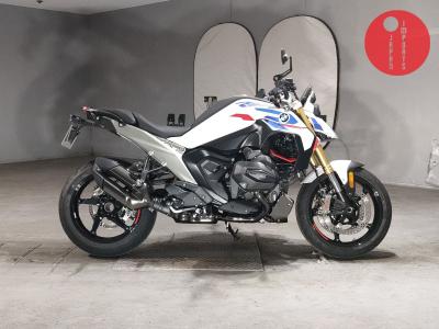 BMW BMW R1300R
