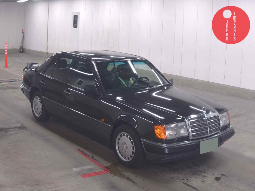 MERCEDES BENZ                                                                      MEDIUM CLASS 4D       300E-24