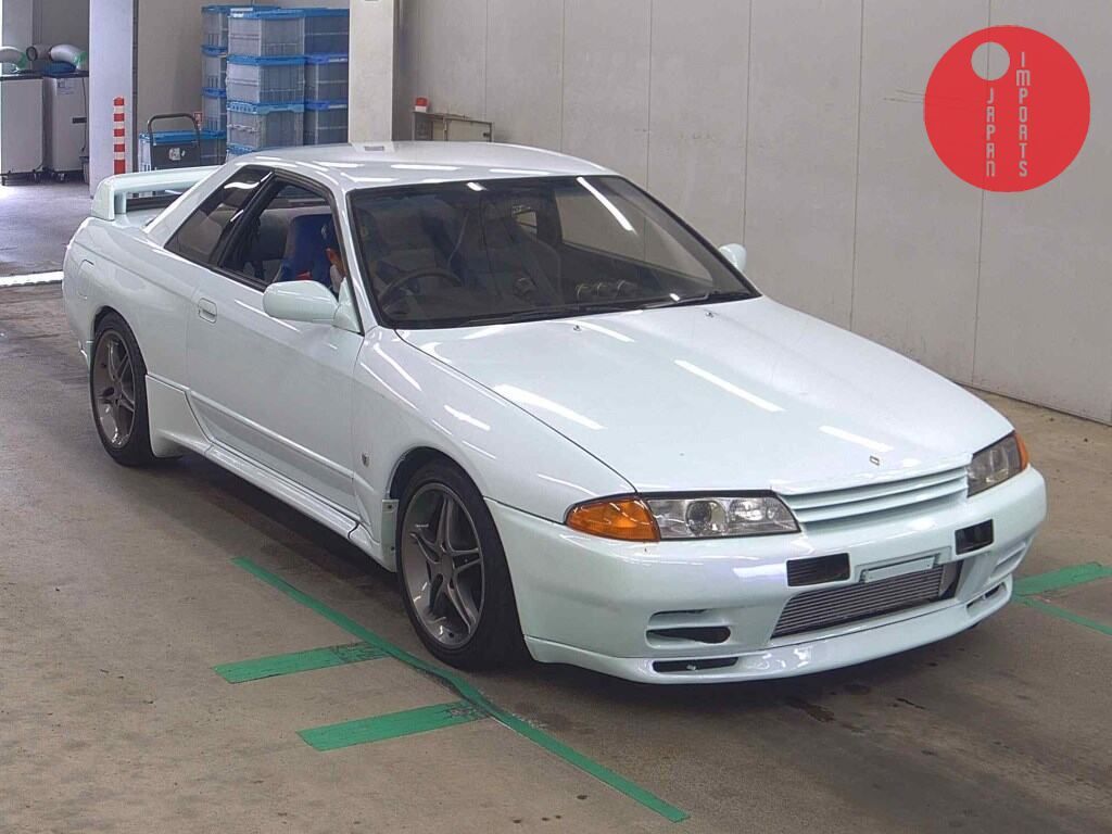NISSAN SKYLINE CP 4WD GT-R