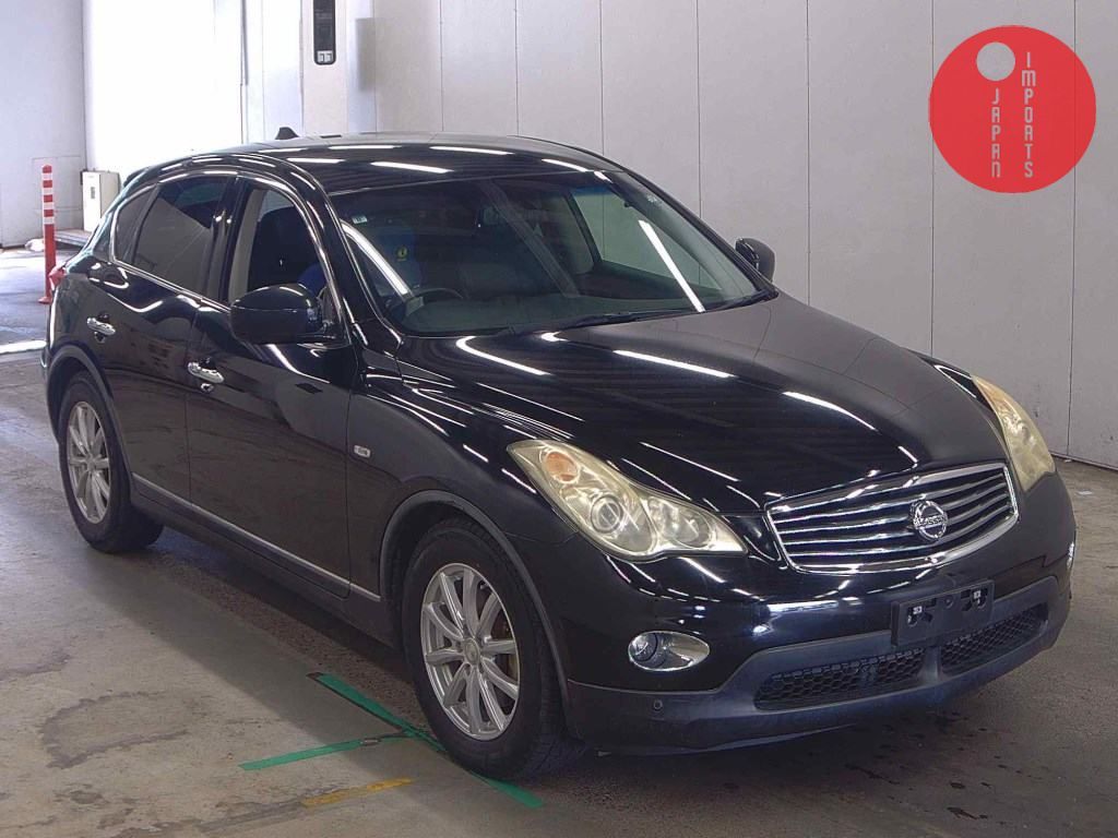 NISSAN                                                                      SKYLINE CROSSOVER       370GT TYPE P