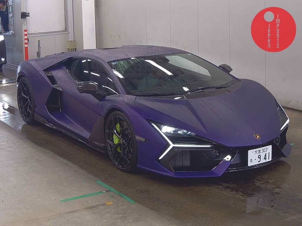 LAMBORGHINI                                                                      REVUELTO 4WD