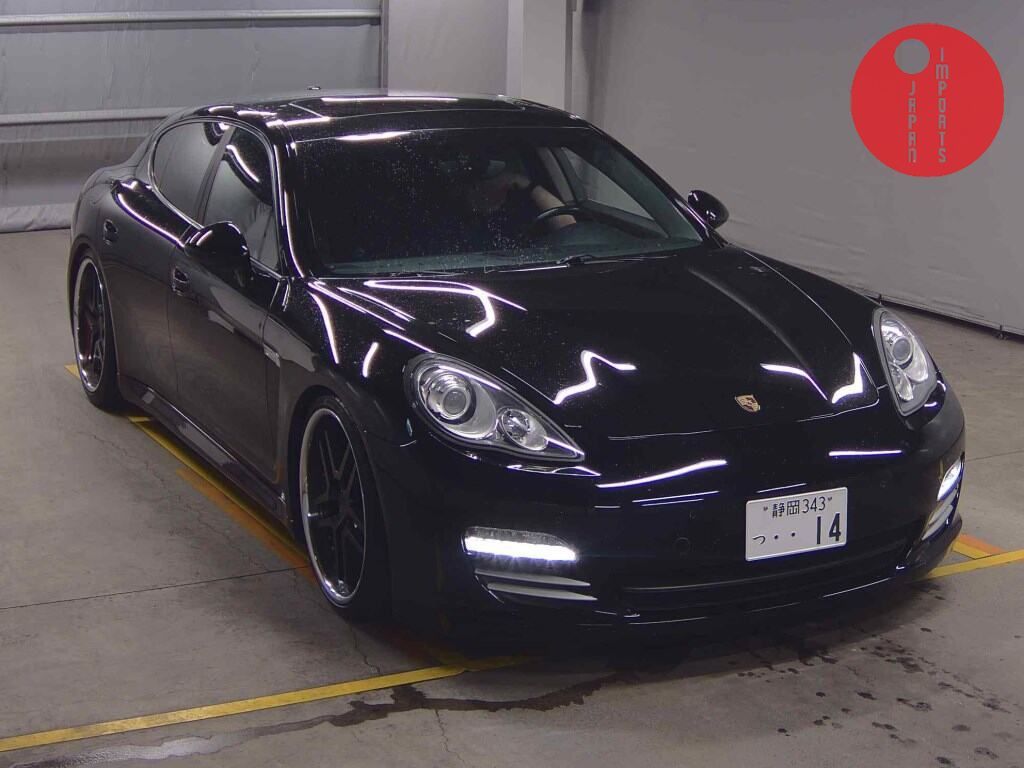 PORSCHE                                                                      PANAMERA 5D