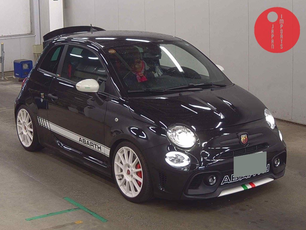 ABARTH                                                                      695 ESSEESSE       BASE GRADE