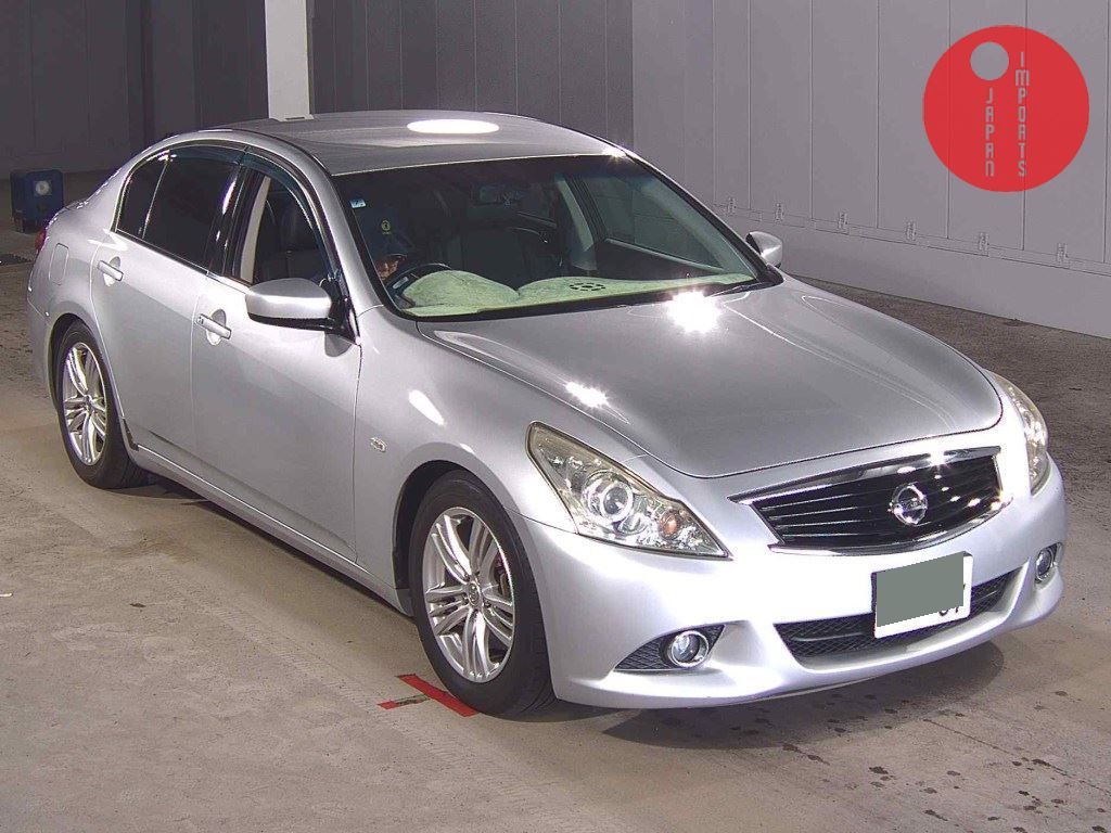 NISSAN                                                                      SKYLINE 4D       250GT