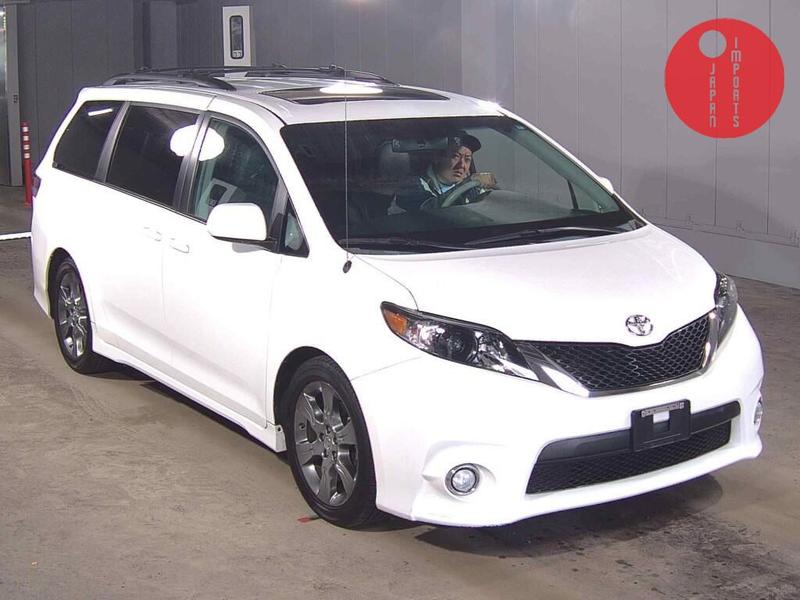 AMERICA TOYOTA SIENNA SE