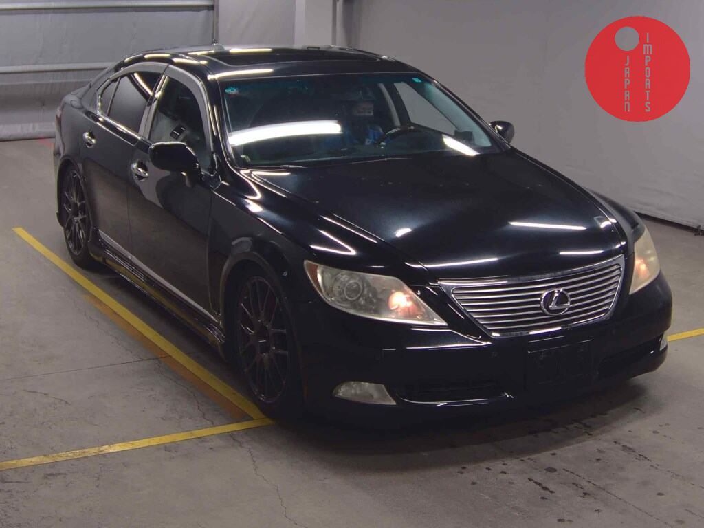 LEXUS                                                                      LS460