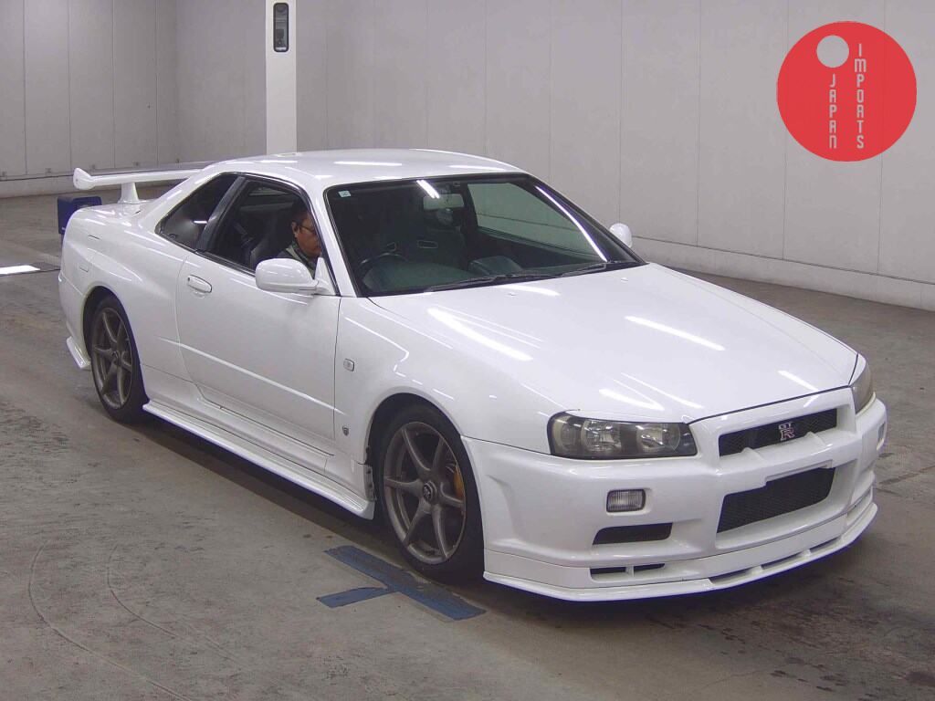 NISSAN SKYLINE CP 4WD GT-R