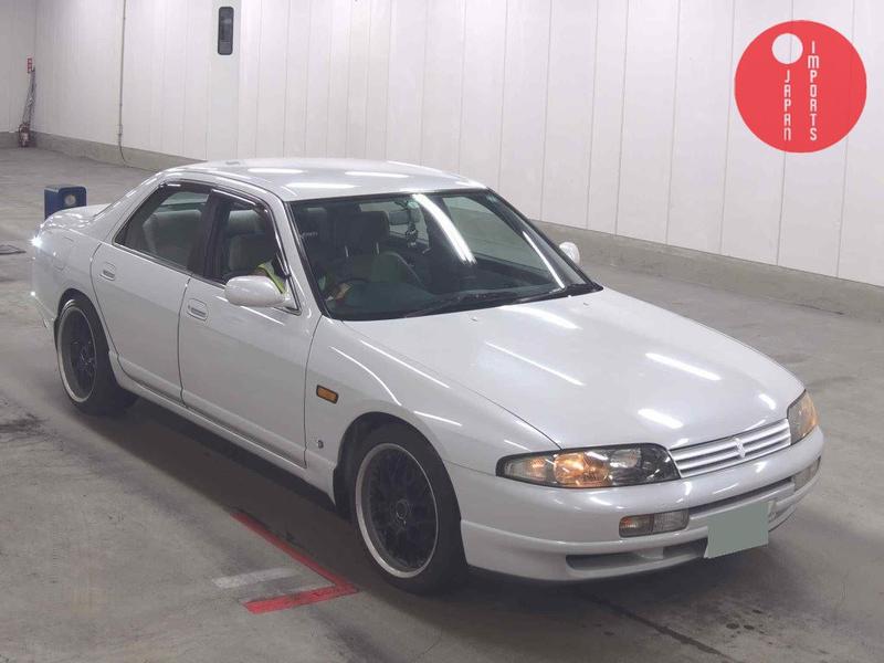 NISSAN SKYLINE 4D 4WD