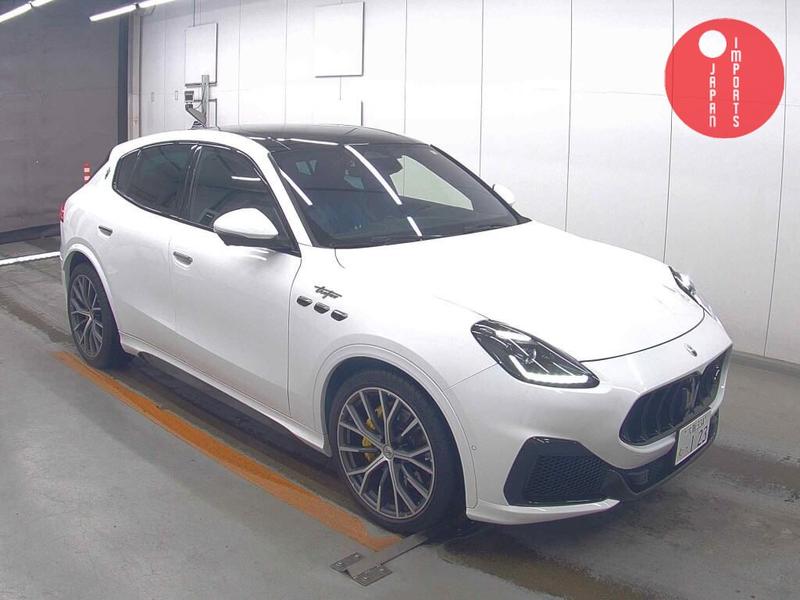 MASERATI GRECALE 4WD TROFEO
