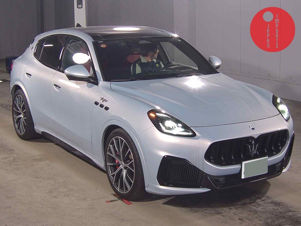 MASERATI GRECALE 4WD TROFEO