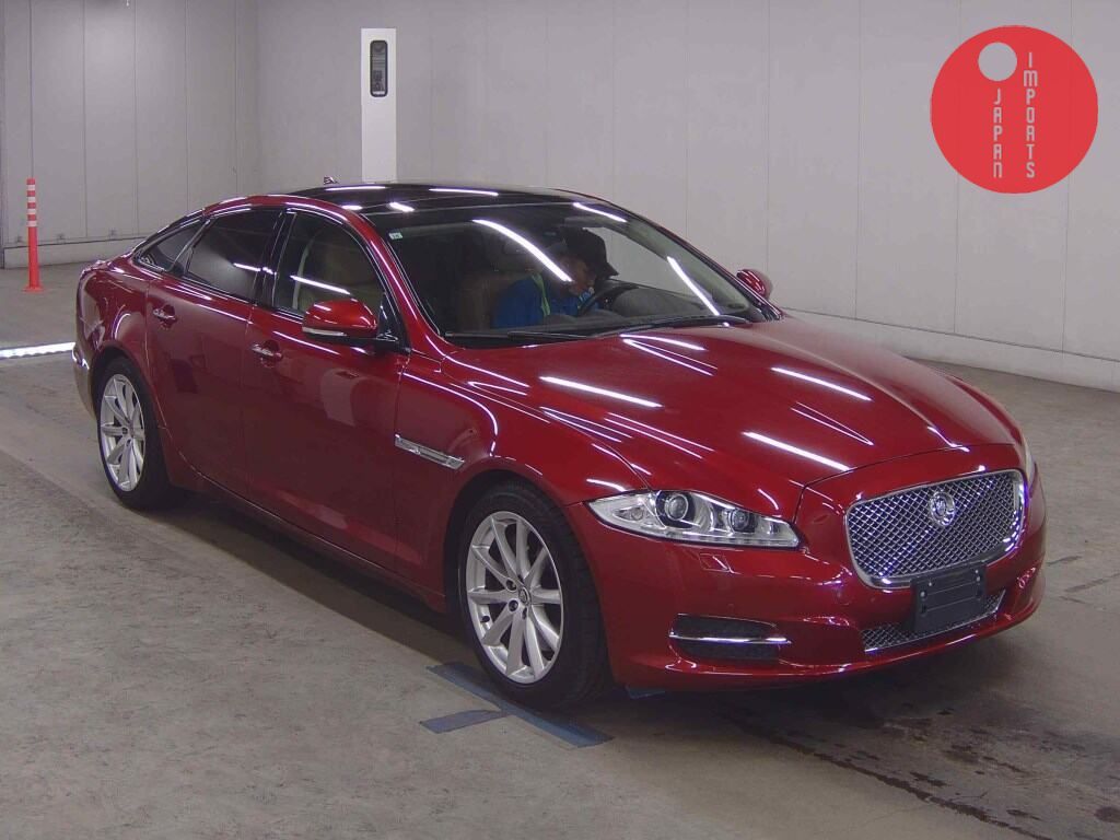 JAGUAR XJ 4D PREMIUM LUXURY