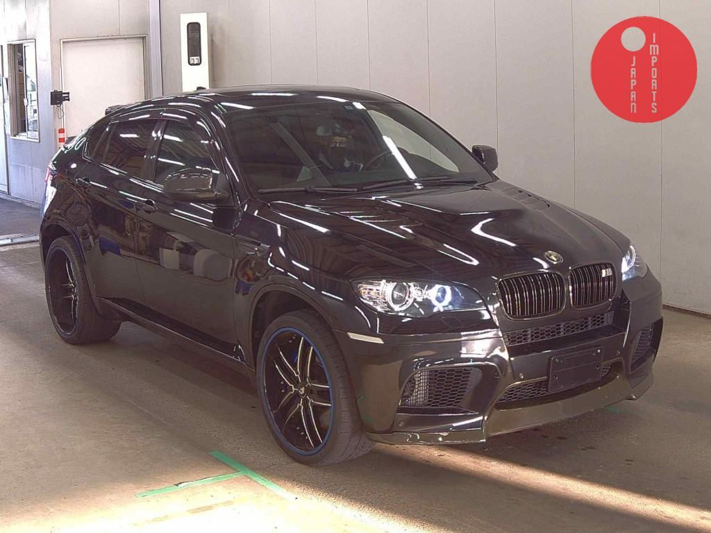 BMW                                                                      X6 M 4WD