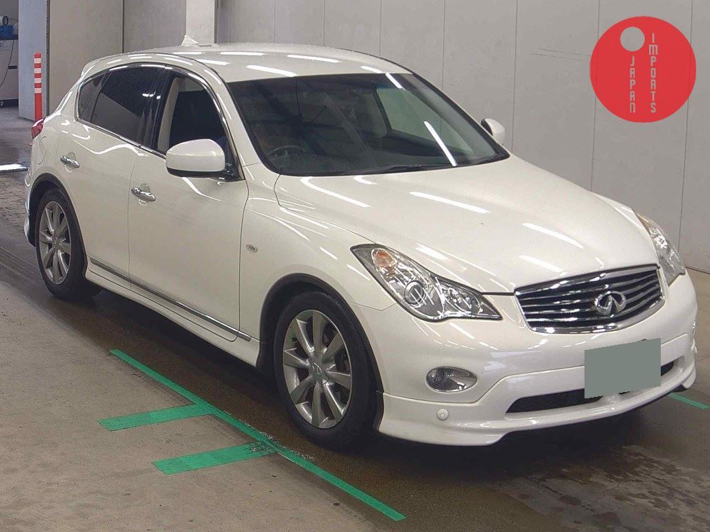 NISSAN                                                                      SKYLINE CROSSOVER       370GT TYPE P