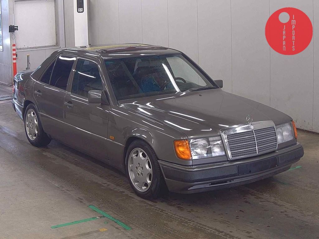 MERCEDES BENZ                                                                      MEDIUM CLASS 4D       300E