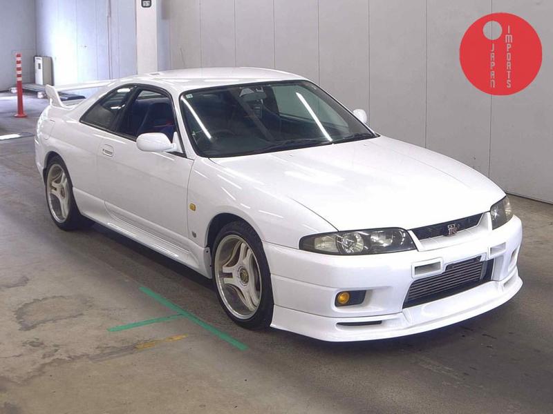 NISSAN SKYLINE CP 4WD GT-R