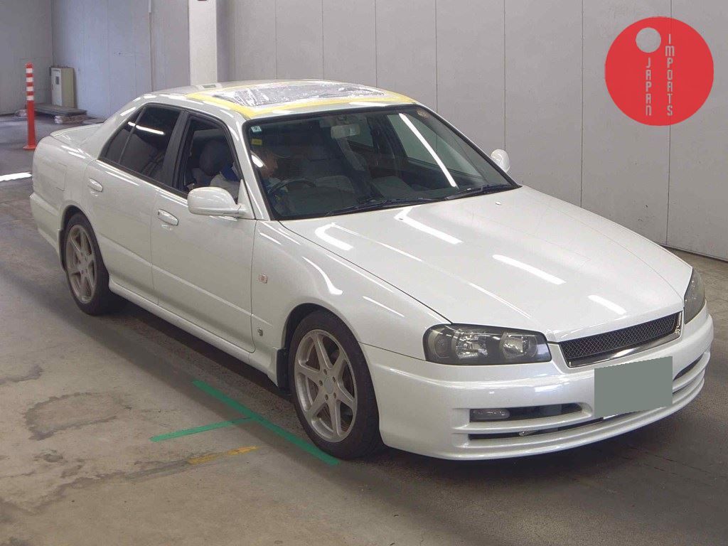 NISSAN                                                                      SKYLINE 4D       25GT-X