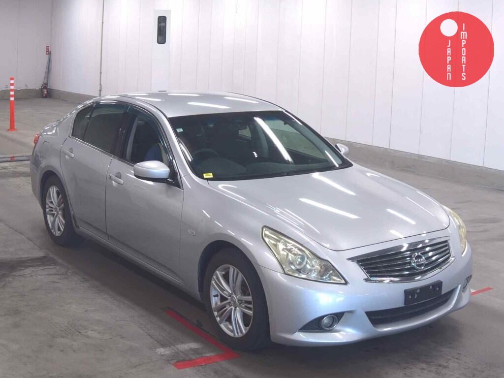 NISSAN                                                                      SKYLINE 4D       250GT