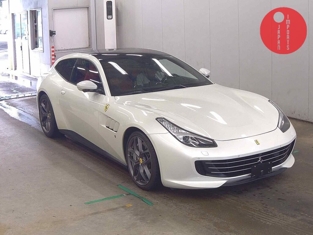 FERRARI GTC4 LUSSO T