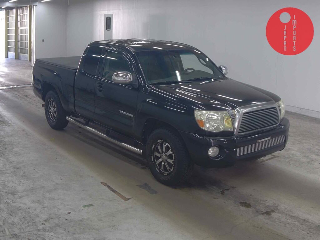 AMERICA TOYOTA                                                                      TACOMA 4D