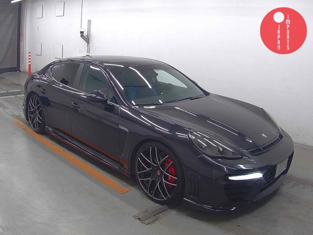 PORSCHE                                                                      PANAMERA 5D