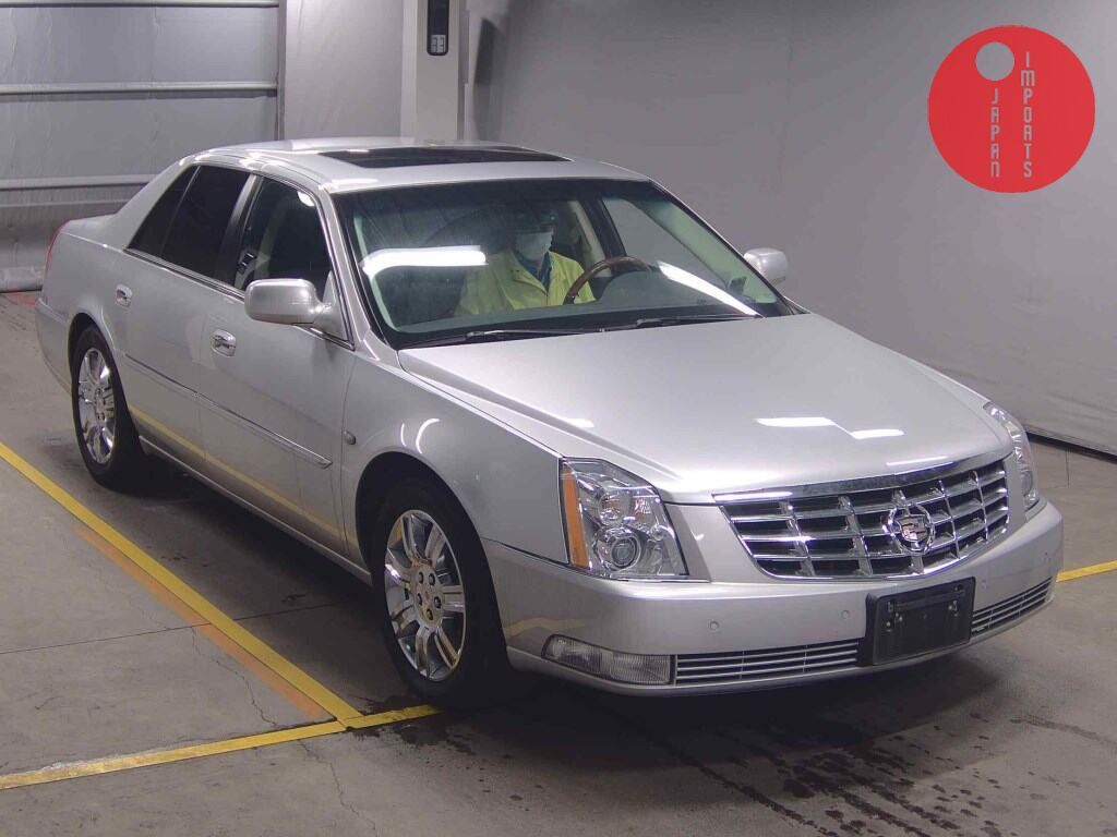 CADILLAC                                                                      DTS       PLATINUM