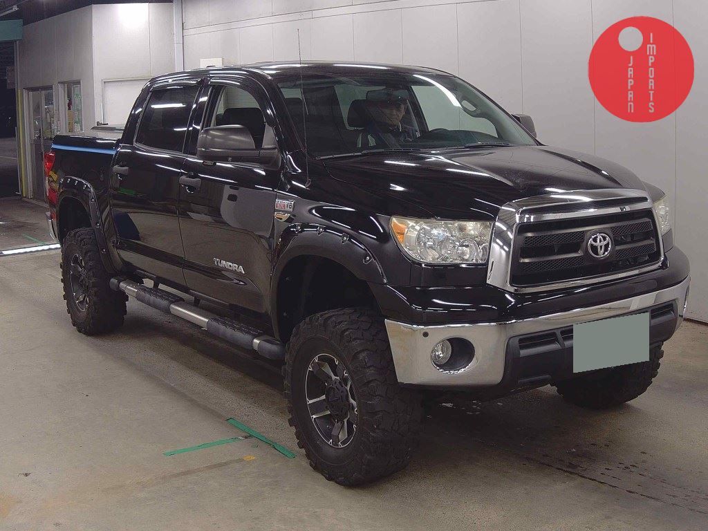 AMERICA TOYOTA TUNDRA 4D 4WD CREWMAX SR5