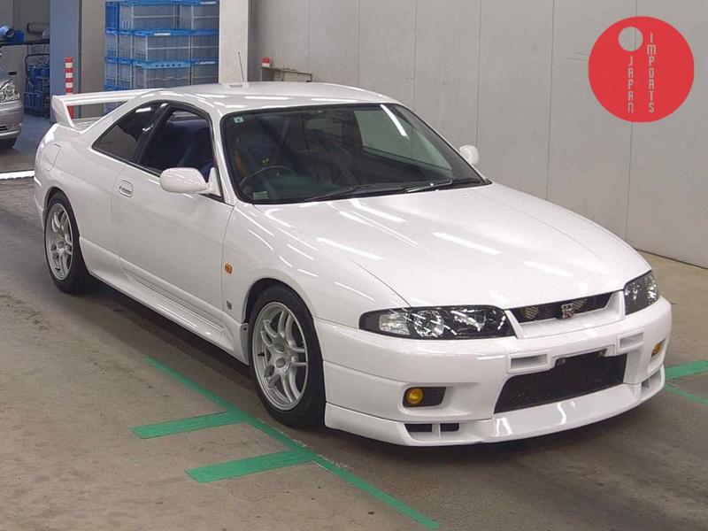 NISSAN SKYLINE CP 4WD GT-R