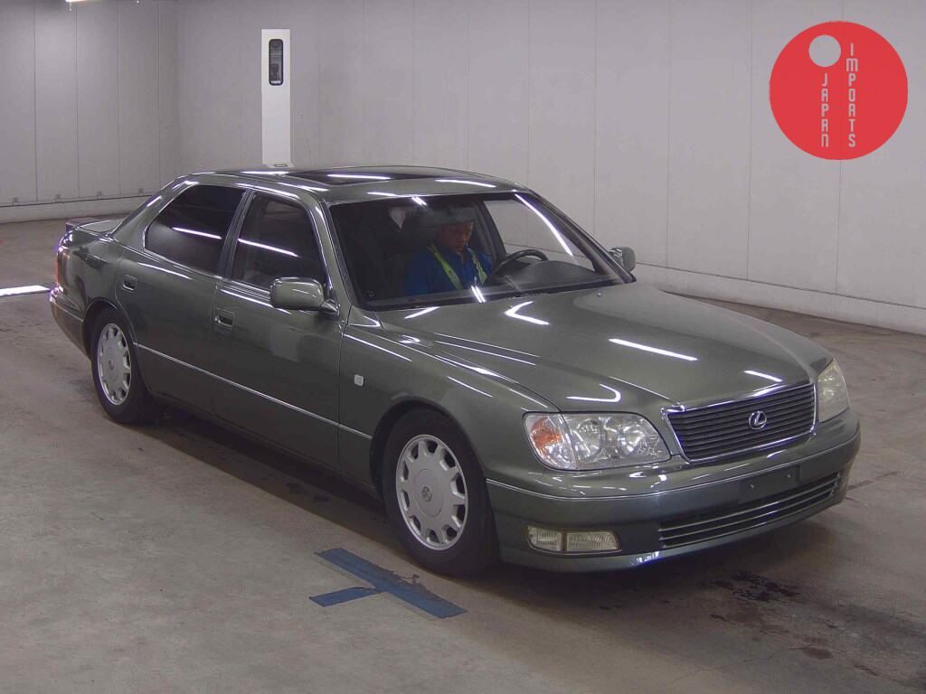 LEXUS                                                                      LS400
