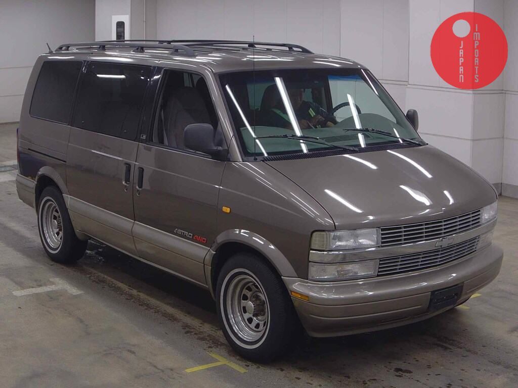 CHEVROLET                                                                      ASTRO 4WD       LS