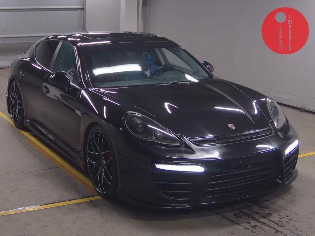 PORSCHE                                                                      PANAMERA 5D       BASE GRADE