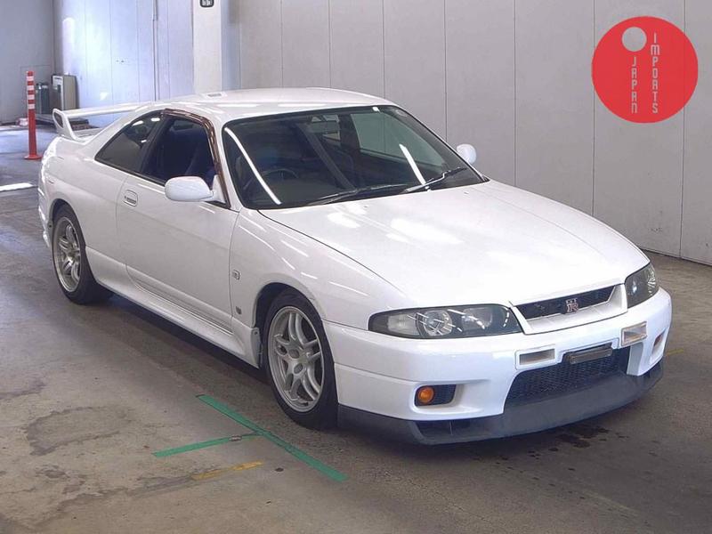 NISSAN SKYLINE CP 4WD GT-R