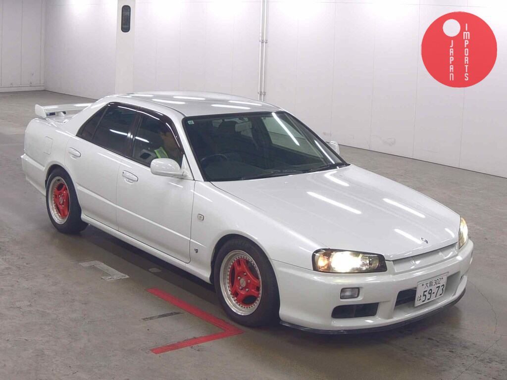 NISSAN                                                                      SKYLINE 4D       25GT-X