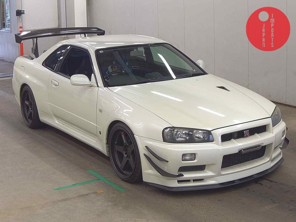 NISSAN                                                                      SKYLINE CP 4WD       GT-R V･SPEC Ⅱ