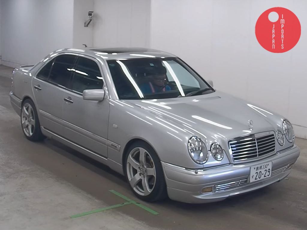 MERCEDES BENZ                                                                      E-CLASS 4D       E320