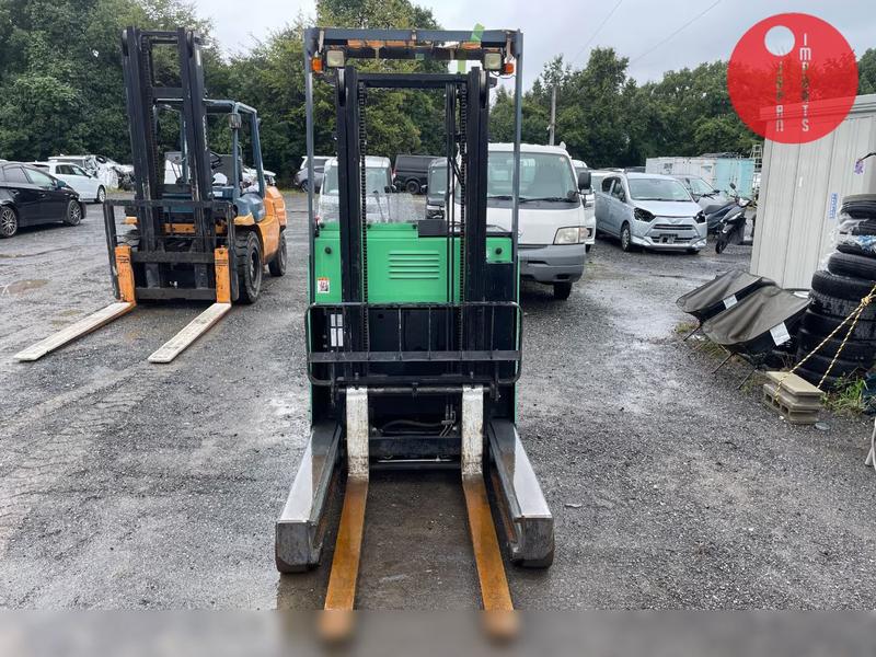TOYOTA FORK LIFT