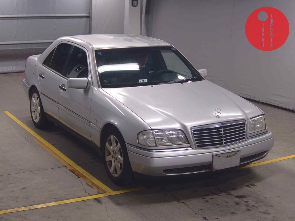 MERCEDES BENZ                                                                      C-CLASS 4D