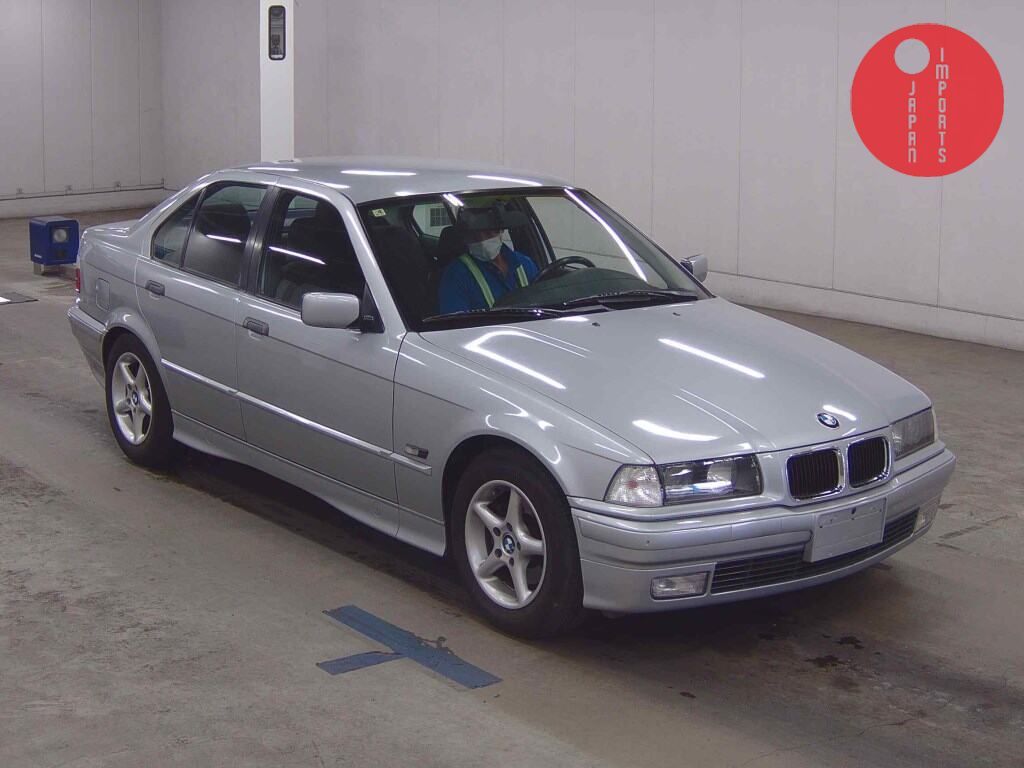 BMW                                                                      3 SERIES 4D