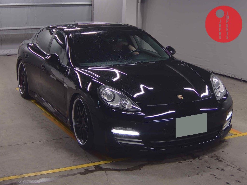 PORSCHE                                                                      PANAMERA 5D